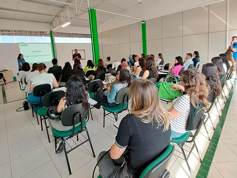 Visita técnica de alumnos del curso de moda UNIVALI en SANCRIS.