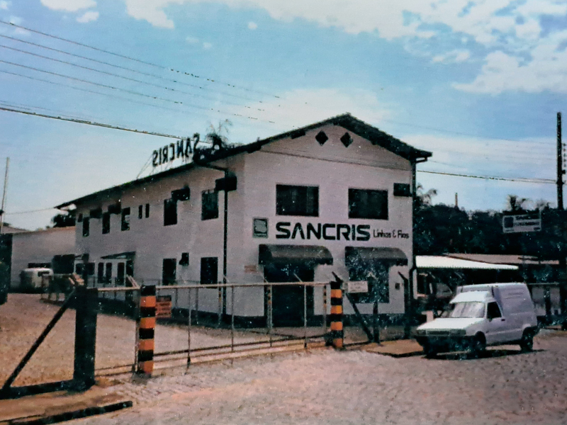 Fábrica de industria textil SANCRIS a mediados de los años 90.