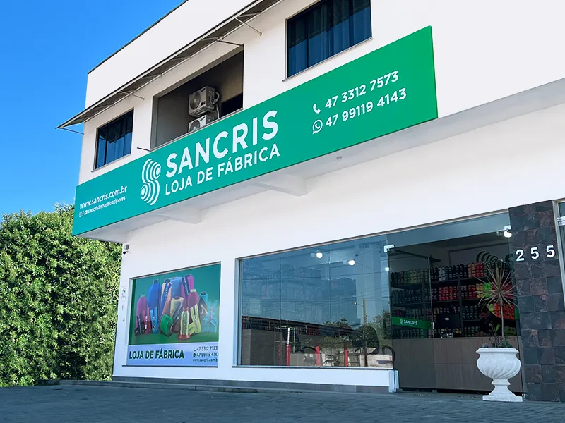 Tienda de fábrica SANCRIS en Indaial, Santa Catarina. Tienda de hilos, cordones y cierres de alta calidad, con entrega rápida y atención inmediata.