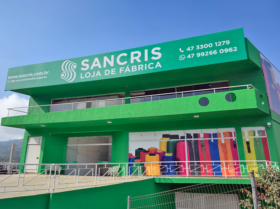 Tienda de fábrica SANCRIS en Rio do Sul, Santa Catarina. Tienda de hilos, cordones y cierres de alta calidad, con entrega rápida y atención inmediata.